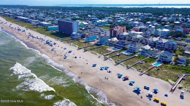 1516 Pinfish Lane, Carolina Beach, NC 28428