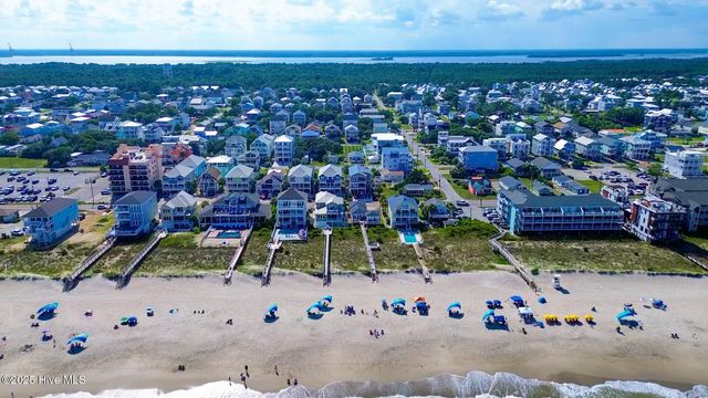 1516 Pinfish Lane, Carolina Beach, NC 28428