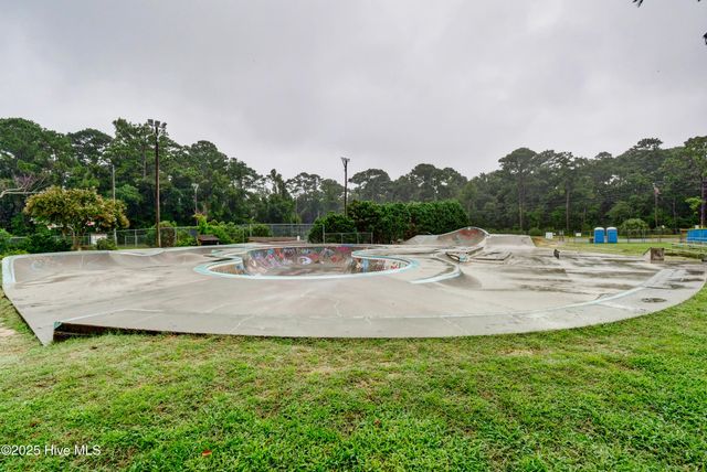 1516 Pinfish Lane, Carolina Beach, NC 28428