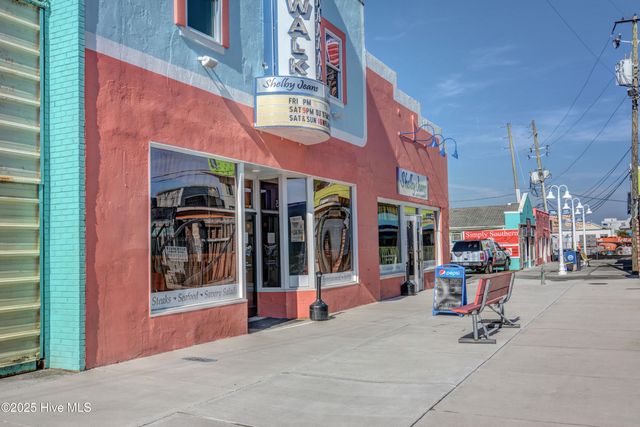 1516 Pinfish Lane, Carolina Beach, NC 28428