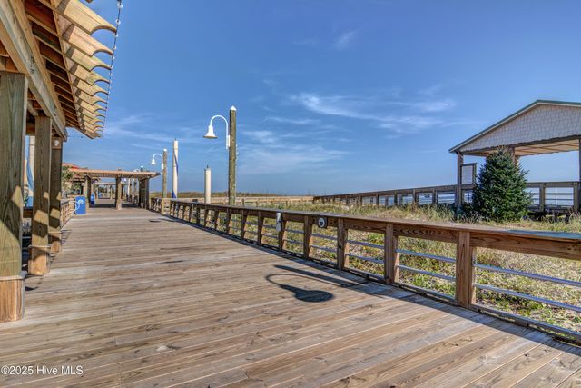 1516 Pinfish Lane, Carolina Beach, NC 28428