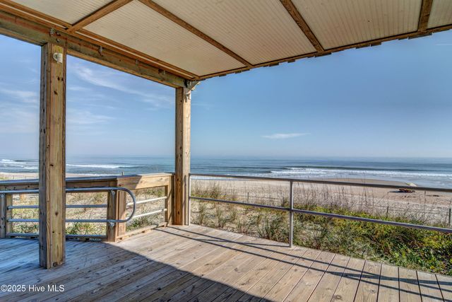 1516 Pinfish Lane, Carolina Beach, NC 28428