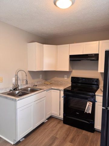 5470 Stacy Springs Rd, Springfield, TN 37172