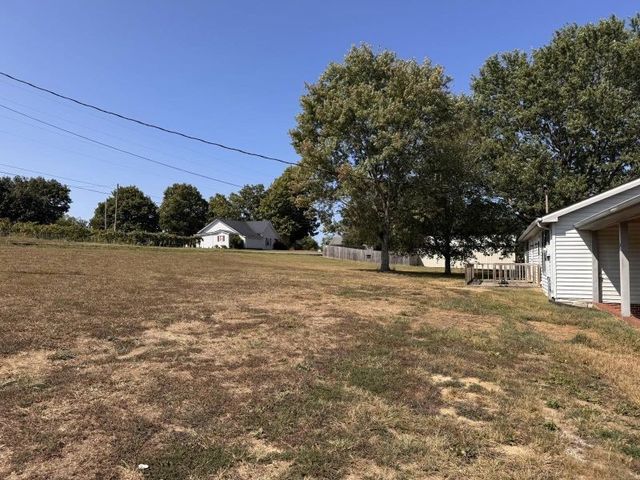 5470 Stacy Springs Rd, Springfield, TN 37172