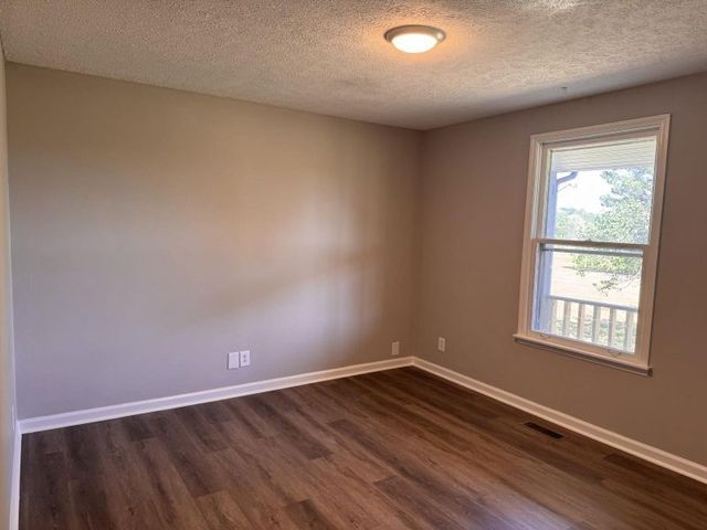 5470 Stacy Springs Rd, Springfield, TN 37172