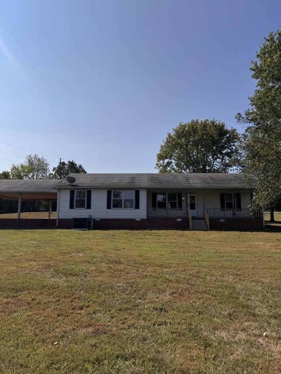 5470 Stacy Springs Rd, Springfield, TN 37172