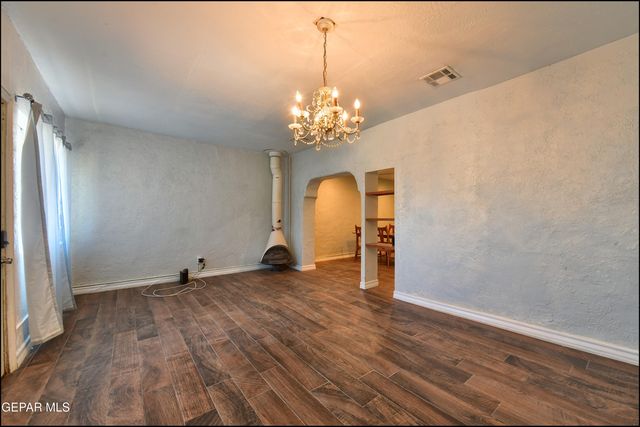 504 CANAL Road, El Paso, TX 79901