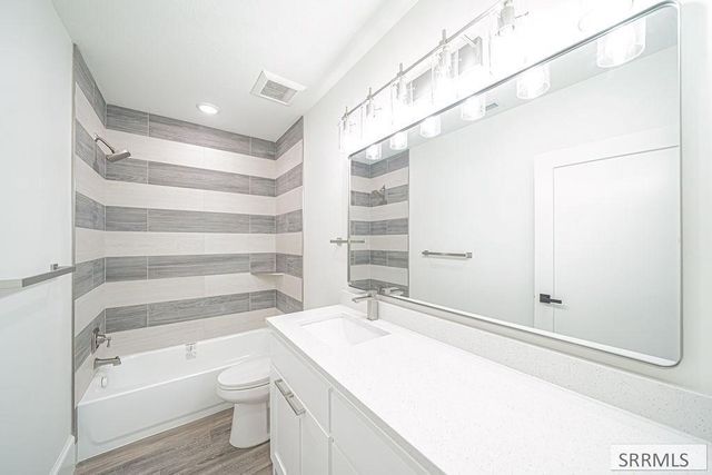 1571 Palm Springs Drive, Idaho Falls, ID 83404