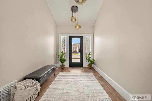 1571 Palm Springs Drive, Idaho Falls, ID 83404