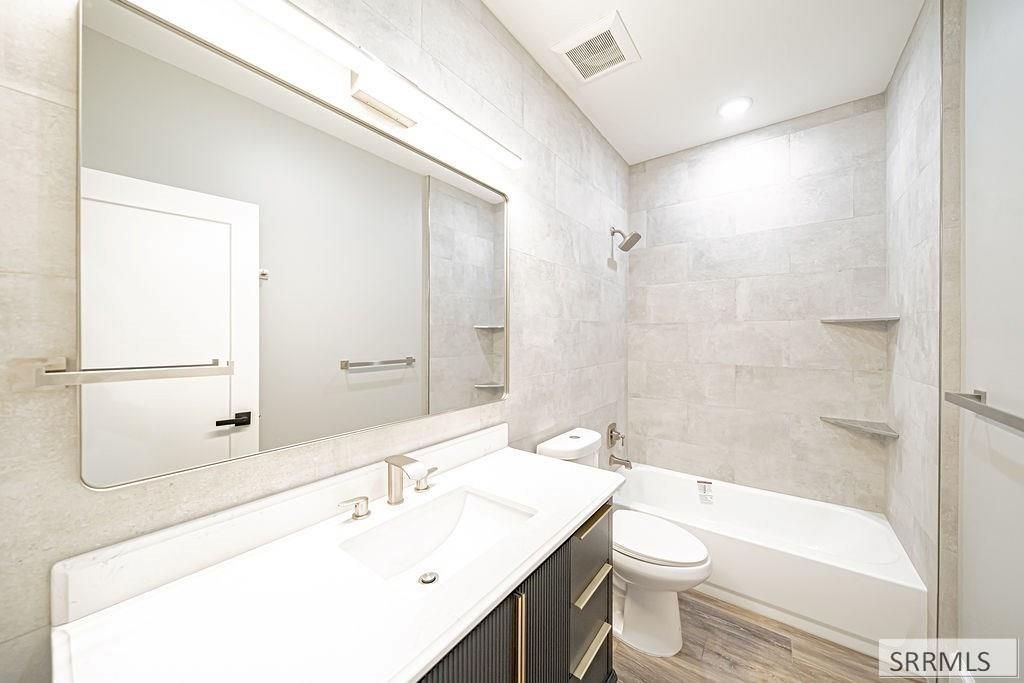 Image 28 of property listing at 1571 Palm Springs Drive, Idaho Falls, ID 83404