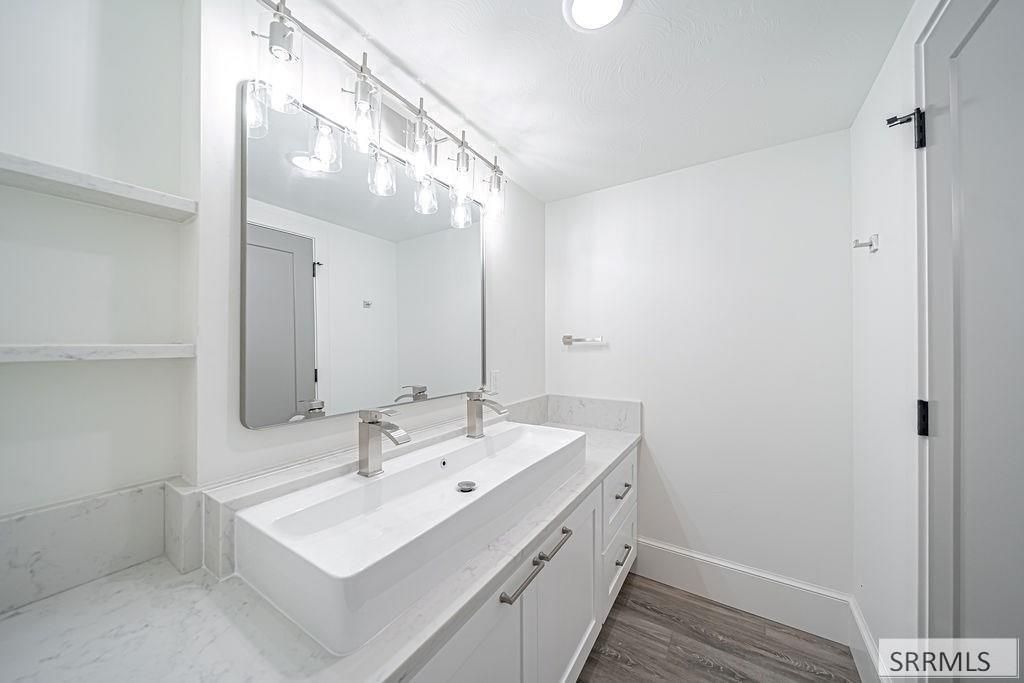 Image 32 of property listing at 1571 Palm Springs Drive, Idaho Falls, ID 83404