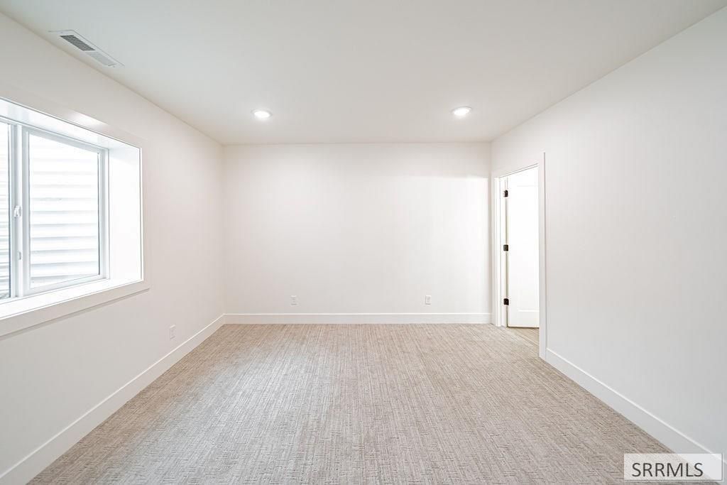 Image 34 of property listing at 1571 Palm Springs Drive, Idaho Falls, ID 83404
