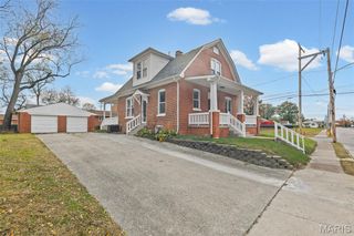 200 N 48th Street, Belleville, IL 62226