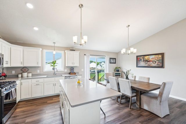 9195 25th Street NE, Saint Michael, MN 55376