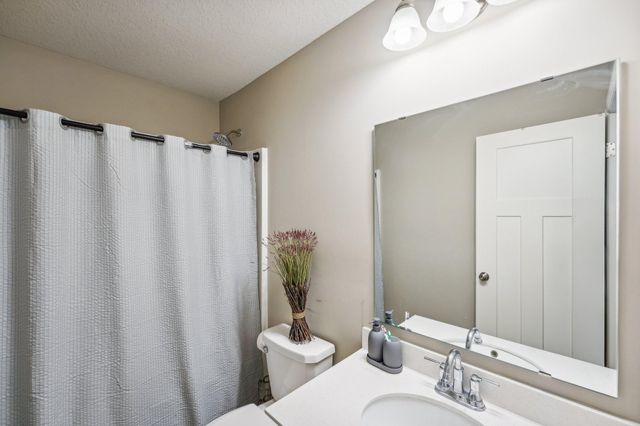 9195 25th Street NE, Saint Michael, MN 55376