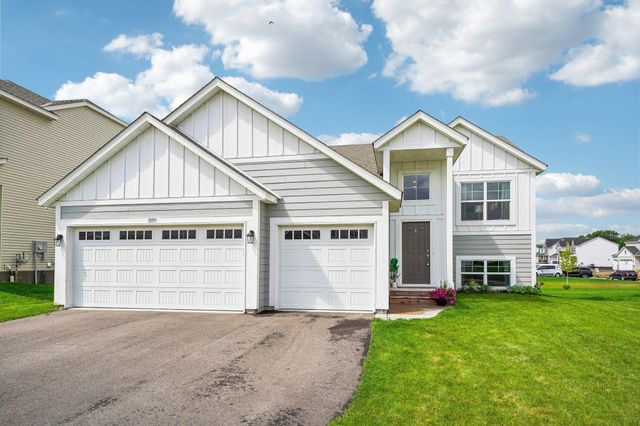 9195 25th Street NE, Saint Michael, MN 55376