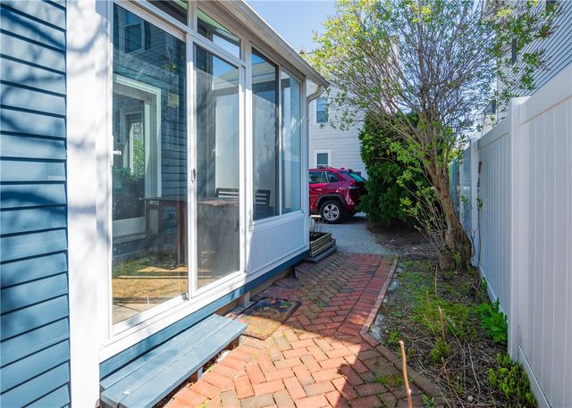 5 Amy Street, Providence, RI 02906