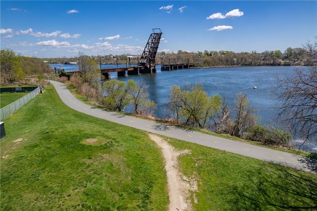 5 Amy Street, Providence, RI 02906