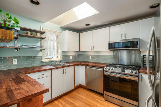 5 Amy Street, Providence, RI 02906