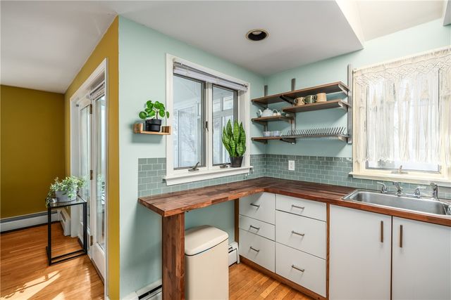 5 Amy Street, Providence, RI 02906