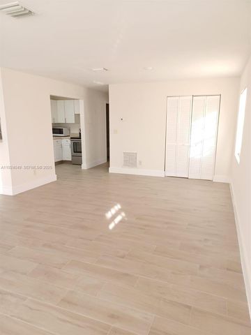 2134 Cleveland St B, Hollywood, FL 33020