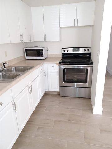 2134 Cleveland St B, Hollywood, FL 33020