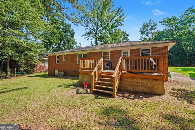 1337 Greenview Drive, Griffin, GA 30224