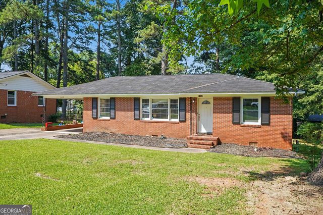 1337 Greenview Drive, Griffin, GA 30224