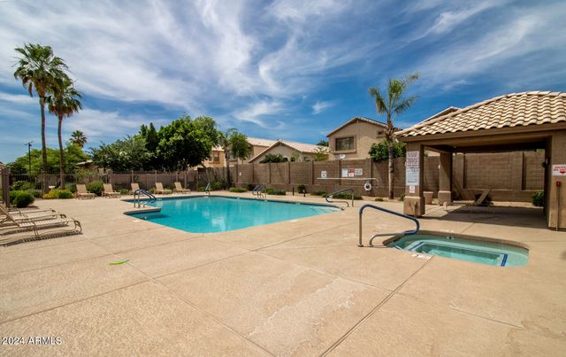 10065 E CAPRI Avenue, Mesa, AZ 85208