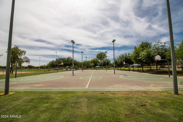 10065 E CAPRI Avenue, Mesa, AZ 85208