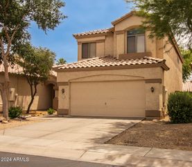 10065 E CAPRI Avenue, Mesa, AZ 85208