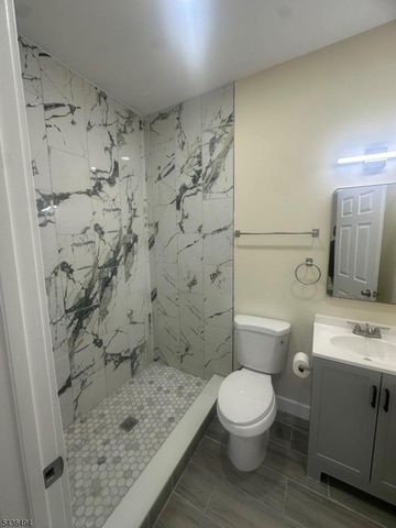 272 Schley St, Newark City, NJ 07112