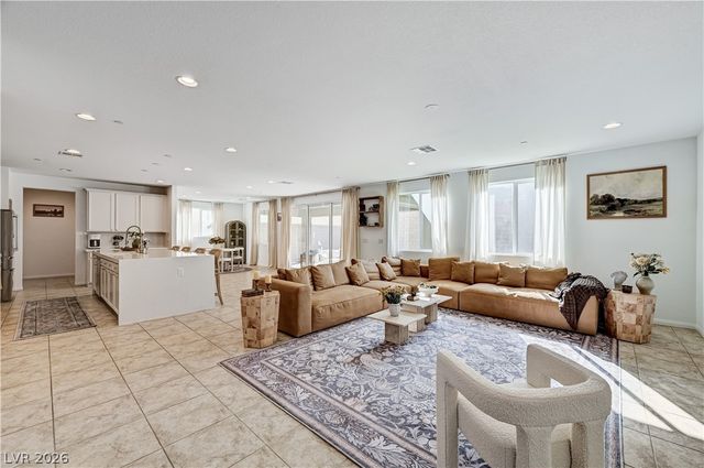 607 Cadence View Way, Henderson, NV 89011