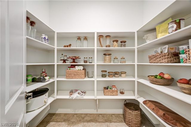 607 Cadence View Way, Henderson, NV 89011