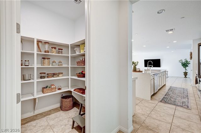 607 Cadence View Way, Henderson, NV 89011