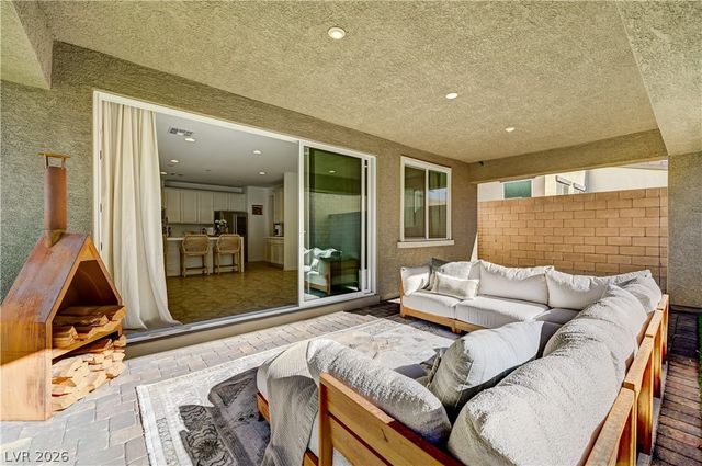 607 Cadence View Way, Henderson, NV 89011