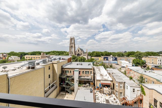 1122 W Catalpa Avenue 616, Chicago, IL 60640