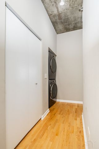 1122 W Catalpa Avenue 616, Chicago, IL 60640