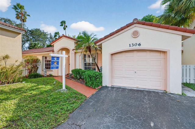 1306 NW 125th Ter, Sunrise, FL 33323