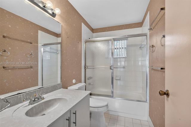 1306 NW 125th Ter, Sunrise, FL 33323