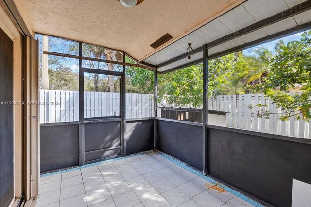 1306 NW 125th Ter, Sunrise, FL 33323