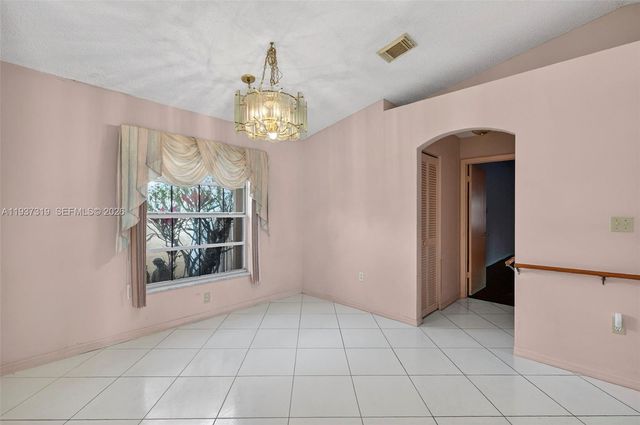 1306 NW 125th Ter, Sunrise, FL 33323