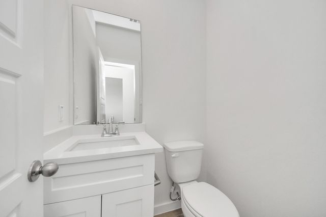 2415 Outpost Canyon Drive, Arcola, TX 77583