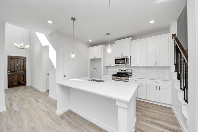 2415 Outpost Canyon Drive, Arcola, TX 77583