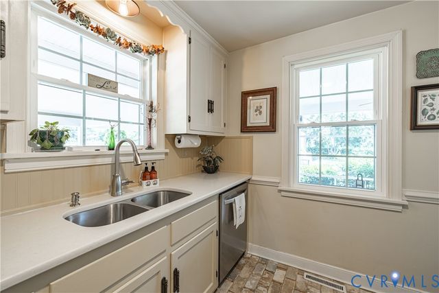 1107 Ridgecrest Dr, Henrico, VA 23229