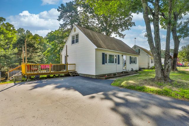 42 Elgin Street, Nashua, NH 03060