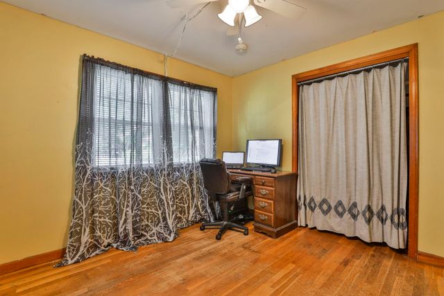 42 Elgin Street, Nashua, NH 03060