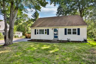42 Elgin Street, Nashua, NH 03060