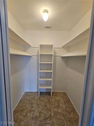 1221 SE 46th LN L, Cape Coral, FL 33904