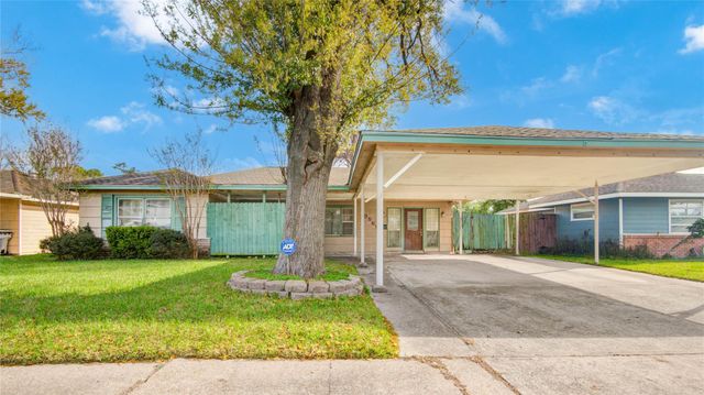 8565 Ridgepoint Drive, Houston, TX 77055